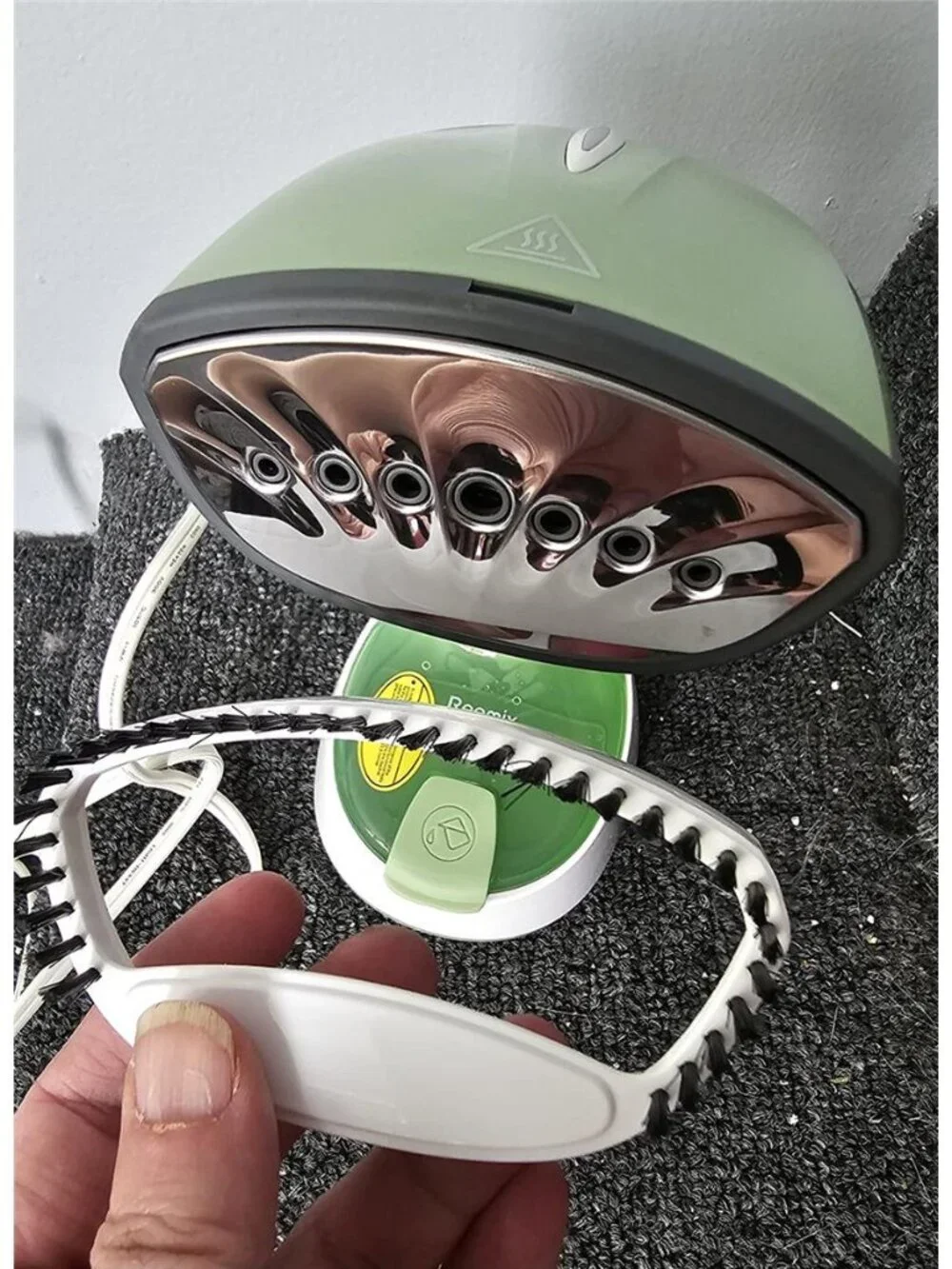 Steamer for Clothes, Folding Handheld Design Garment Steamer Wrinkles